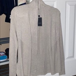 An oatmeal long sleeve cardigan :)